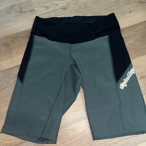 Troy lee designs MTB shorts - Picture 3 of 4